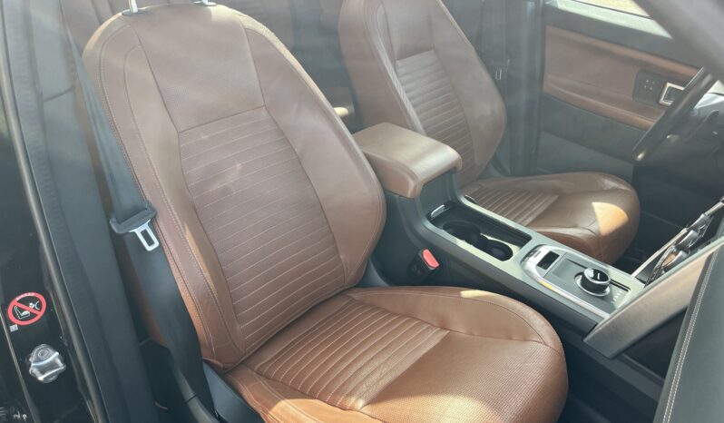 Land Rover Discovery Sport 2017 full