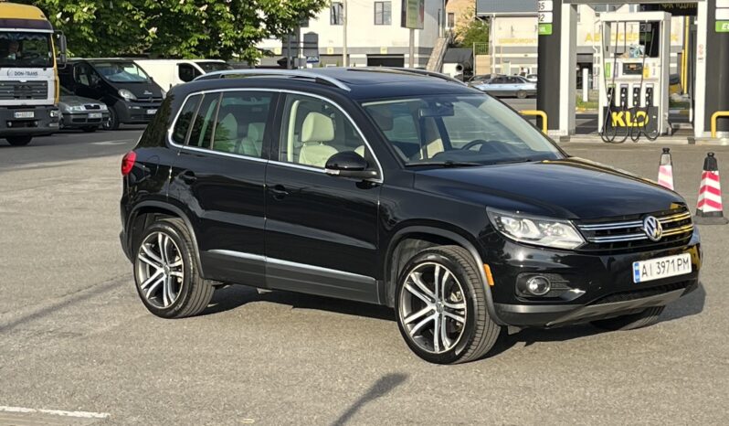 Volkswagen Tiguan 2016 full