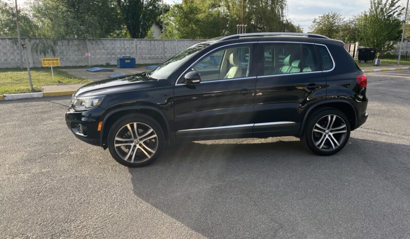 Volkswagen Tiguan 2016 full