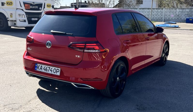 Volkswagen Golf 1.8 TSI   180к.с. full