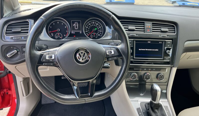 Volkswagen Golf 1.8 TSI   180к.с. full