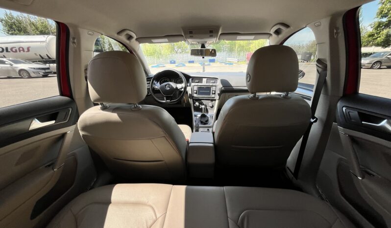 Volkswagen Golf 1.8 TSI   180к.с. full