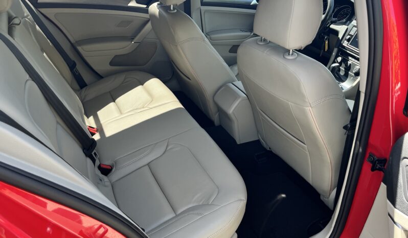 Volkswagen Golf 1.8 TSI   180к.с. full