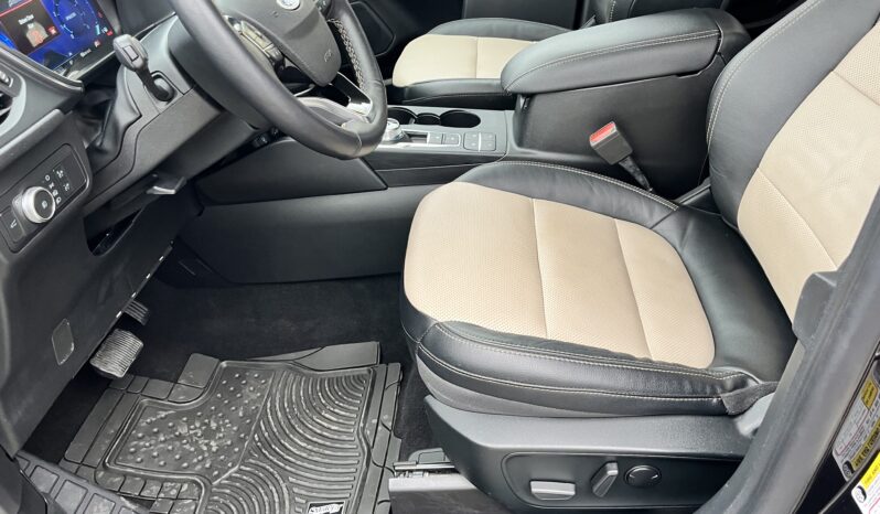 Ford Escape 2022 2.0 EcoBoost AT (250 к.с) AWD  •  Titanium full