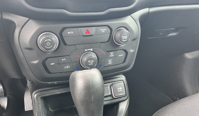 Jeep Renegade 2019 2.4 АТ (184 к.с.)  •  Latitude full