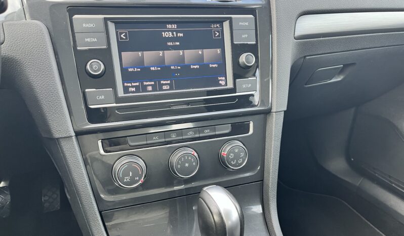 Volkswagen Golf 2018 VII   1.8 full