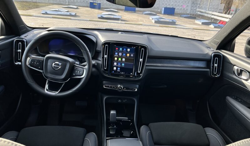 Volvo XC40 2023 I покоління (FL)  •  78 kWh (408 к.с.) AWD  •  Plus Dark full