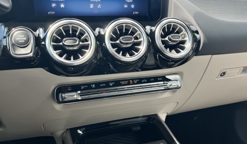 Mercedes-Benz GLA-Class 2024 H247 (FL)  •  250 DCT (224 к.с.) 4Matic  •  Progressive full