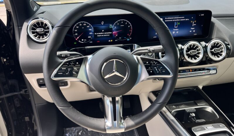 Mercedes-Benz GLA-Class 2024 H247 (FL)  •  250 DCT (224 к.с.) 4Matic  •  Progressive full