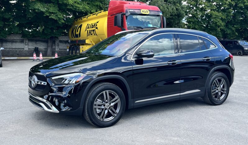 Mercedes-Benz GLA-Class 2024 H247 (FL)  •  250 DCT (224 к.с.) 4Matic  •  Progressive full