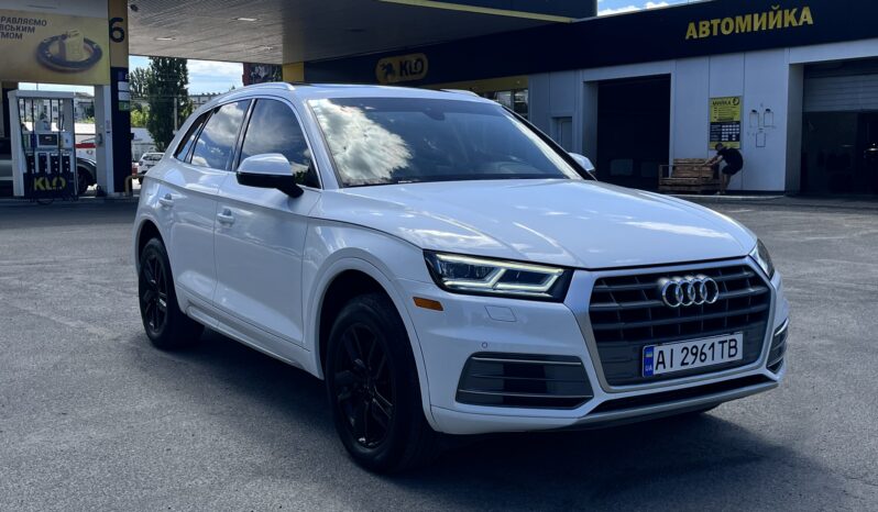 Audi Q5 2020 II покоління  •  2.0 TFSI S-tronic (252 к.с.) Quattro  •  Premium full