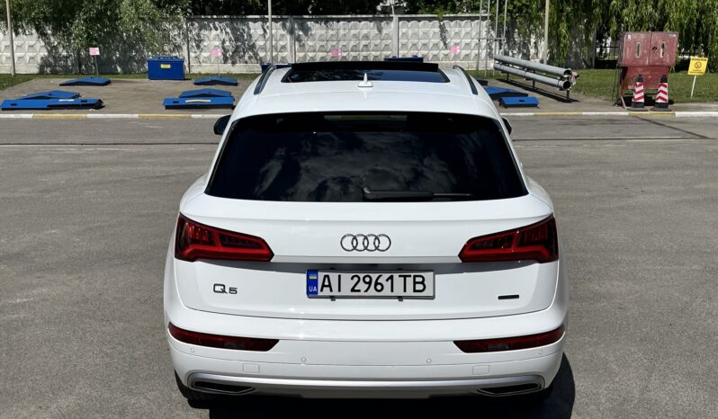 Audi Q5 2020 II покоління  •  2.0 TFSI S-tronic (252 к.с.) Quattro  •  Premium full