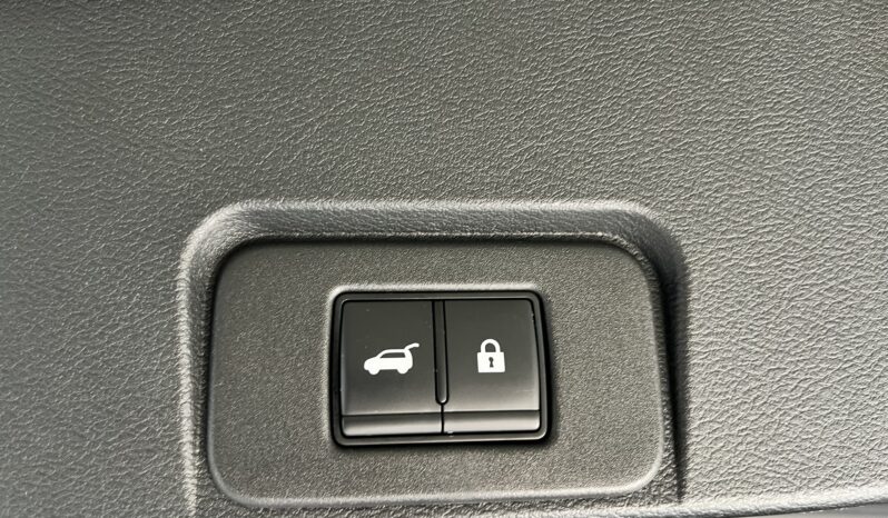 Nissan Rogue 2025 III покоління (FL)/T33  •  1.5T CVT (201 к.с.) 4WD  •  Sv full