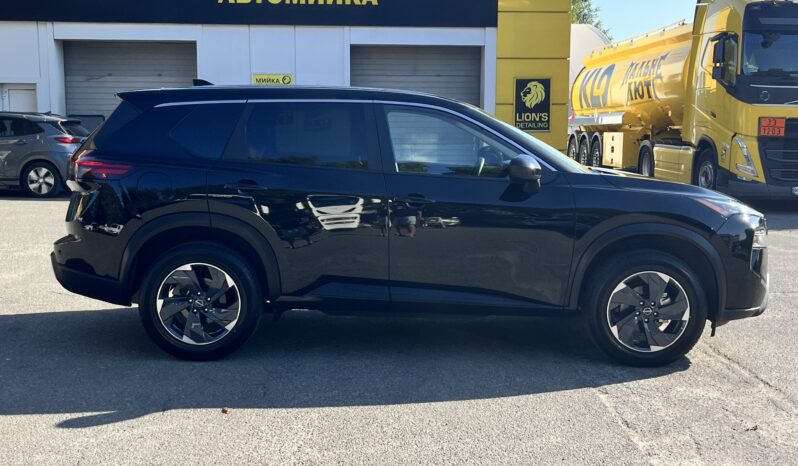 Nissan Rogue 2025 III покоління (FL)/T33  •  1.5T CVT (201 к.с.) 4WD  •  Sv full